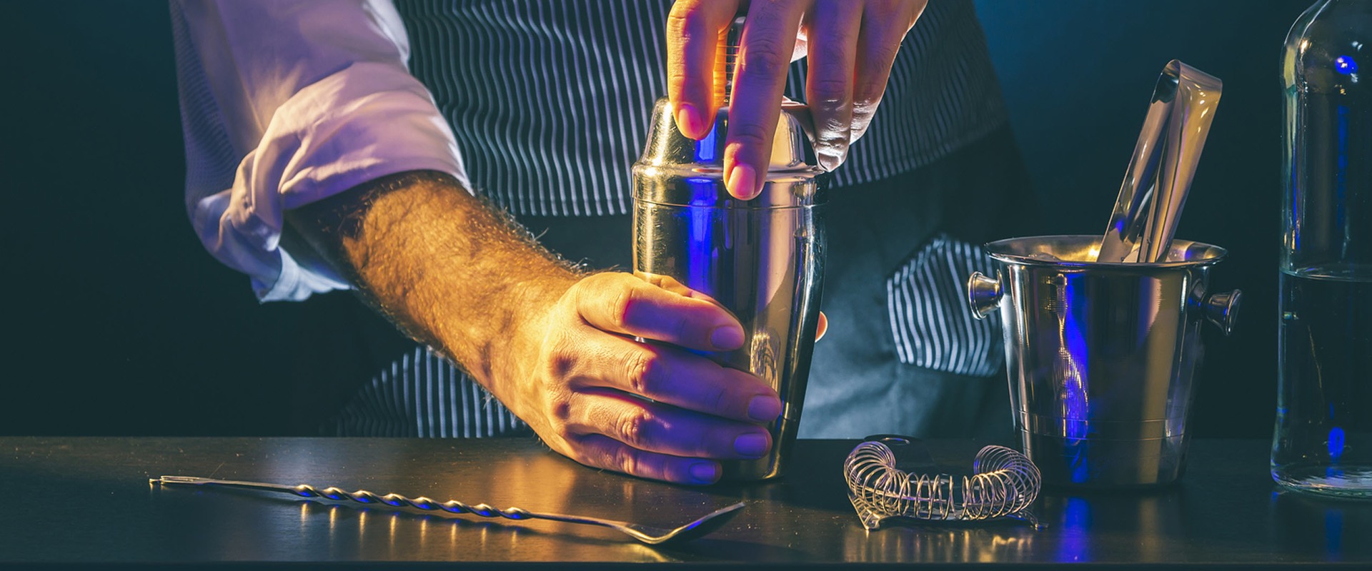 Serving Alcohol Responsibly: Tips for Bartenders