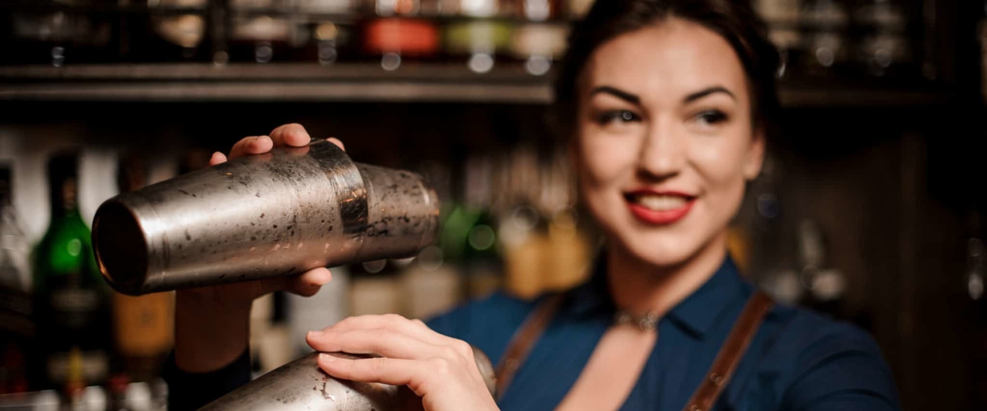 How Professional Bartenders Can Stay Organized and Efficient